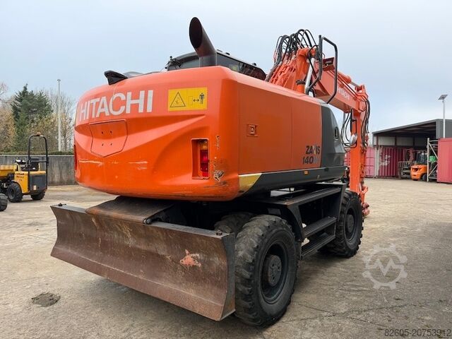 Pyörökaivukone Hitachi ZX 140 W-5