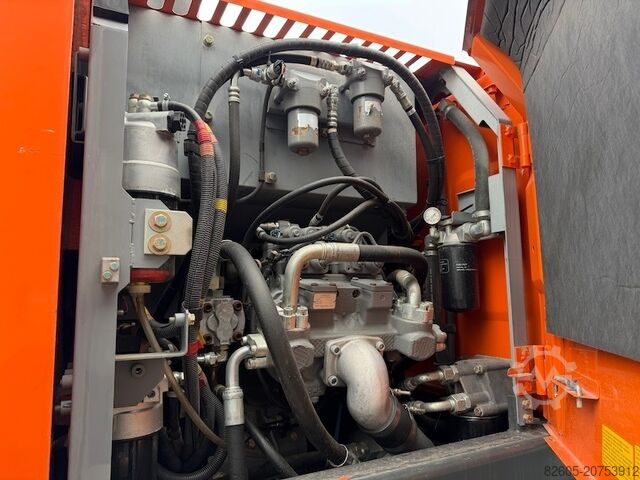 Pyörökaivukone Hitachi ZX 140 W-5