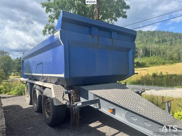 Tipper Maur Trailer.