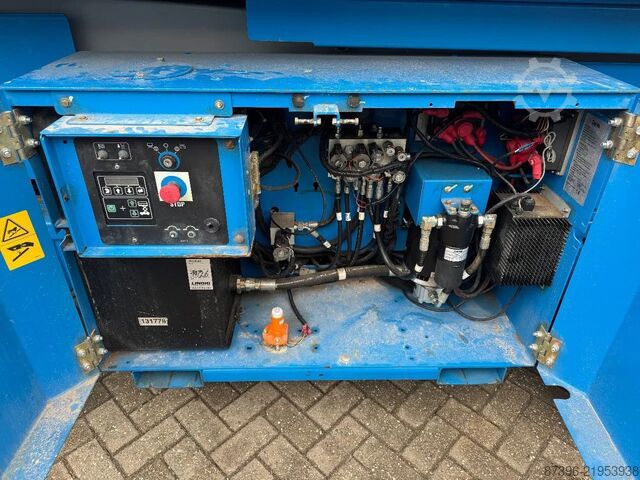 Teleskopiskā darba platforma Genie GS2669DC Hoogwerker Schaarhoogwerker