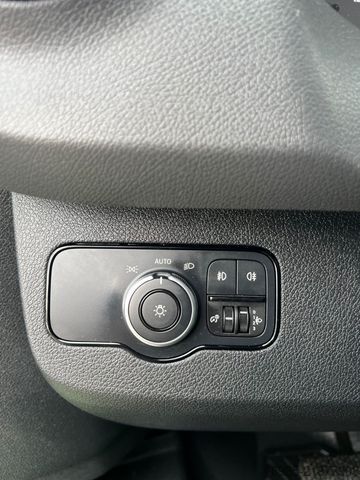 Panelová dodávka MERCEDES-BENZ Sprinter 317 LANG 9G-TRONIC TOTWINKEL 360°KAMERA