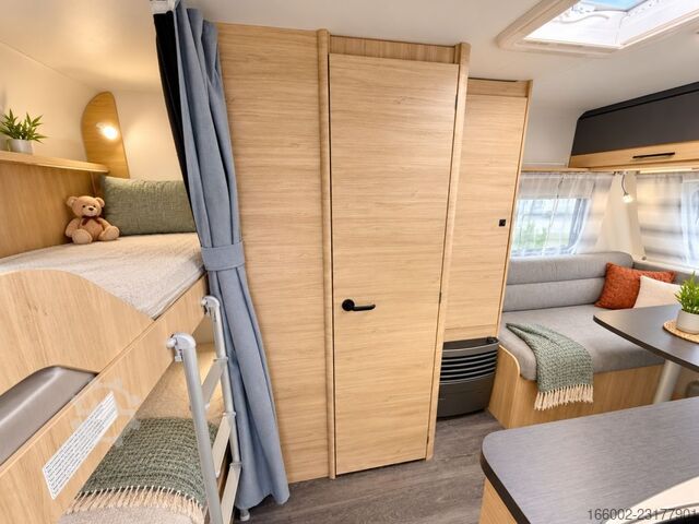 Caravane STERCKEMAN Easy 380CE 1.300 kg, Etagenbetten hinten