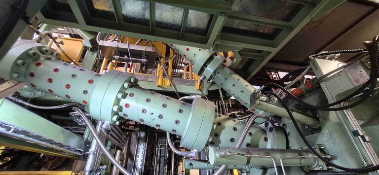 Четырёхкратная экструзионная линия KraussMaffei Vierfachhaus