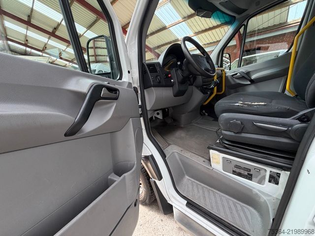 মিনিবাস MERCEDES-BENZ Sprinter 316 ERDGAS/CNG 9 Sitze MOTOR KAPUTT