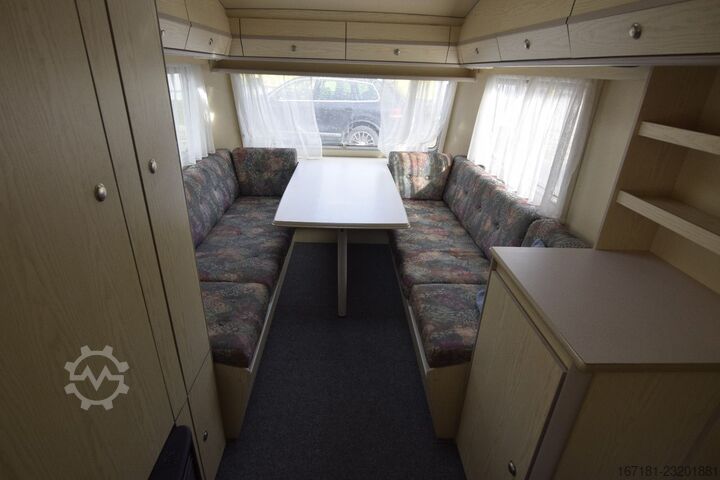 Caravana AVENTO 420 TLH Exclusief mit Vorzelt