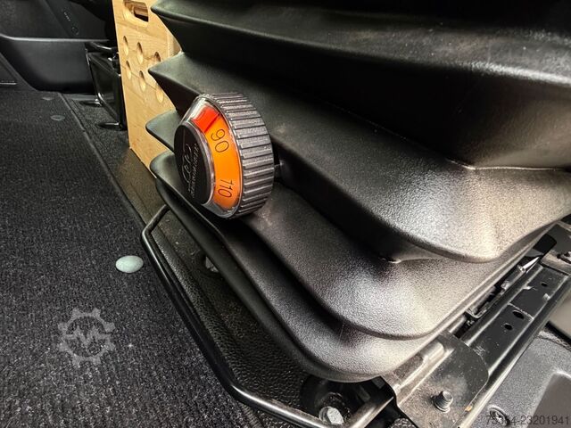 Dobozos furgon RENAULT Master 2,3 Dci Kasten L3H2 9.000 km Wie Neu!!