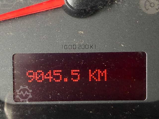 Dobozos furgon RENAULT Master 2,3 Dci Kasten L3H2 9.000 km Wie Neu!!