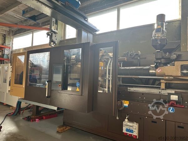 Máquina de moldeo por inyección Krauss Maffei KM 250-2000 CX Blue Power