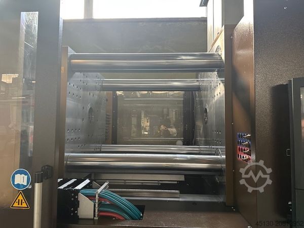 Máquina de moldeo por inyección Krauss Maffei KM 250-2000 CX Blue Power