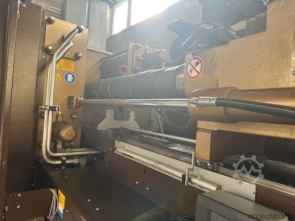 Máquina de moldeo por inyección Krauss Maffei KM 250-2000 CX Blue Power