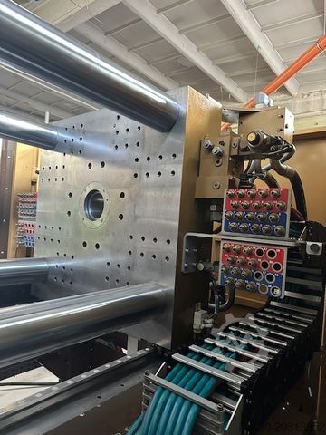 Máquina de moldeo por inyección Krauss Maffei KM 250-2000 CX Blue Power