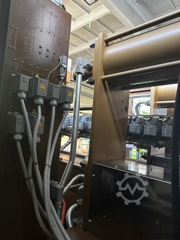 Máquina de moldeo por inyección Krauss Maffei KM 250-2000 CX Blue Power