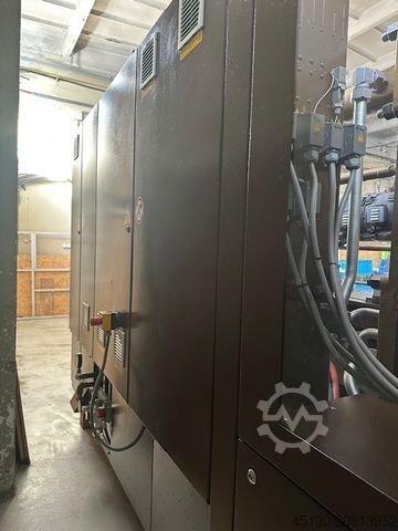 Máquina de moldeo por inyección Krauss Maffei KM 250-2000 CX Blue Power