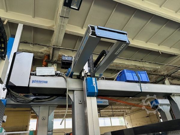 машина за шприцоване Engel Victory 330H/80V/160 combi Ecodrive