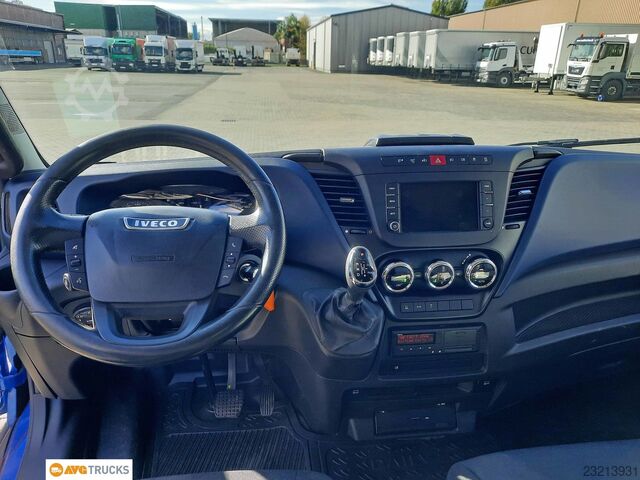 Takelwagen IVECO DAILY 70C21 DOKA Autotransporter Jotha Seilwinde