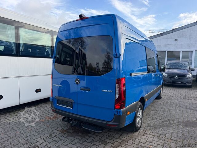 Фургон с высокой крышей MERCEDES-BENZ Sprinter 319 CDI V6 Automatik Klima LED AHK