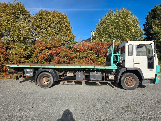 Эвакуатор VOLVO FL614  / Abschiebe Plattform / Winch