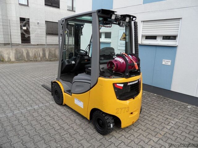 LPG Forklifts Jungheinrich TFG 316s - Triplex - Wetterschutz