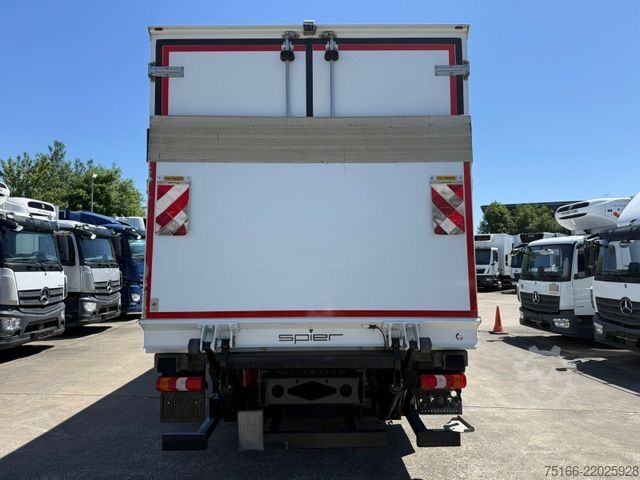냉동 트럭 MERCEDES-BENZ ATEGO 1527 L Kühlkoffer 7,40 m LBW 1,5 T*THERMO
