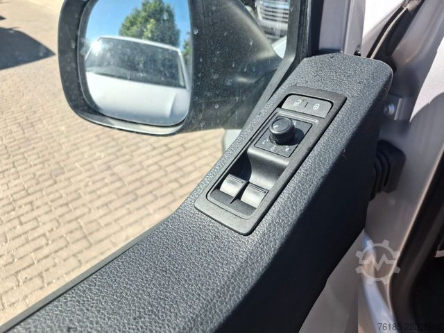 Smábíll VOLKSWAGEN T6 9-Sitzer-Stoff-lang  1. Hand
