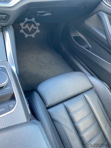 Pakettiauto BMW M440 4 Cabrio M440 i xDrive