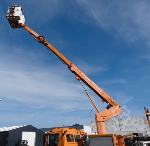 Knúinn vinnupallur á vörubíl MERCEDES-BENZ Atego 818 Ruthmann TK145 Kunststoffkorb