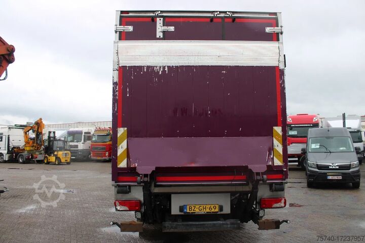 Refrigerated/frozen transport Scania P230 + CARRIER + euro 5