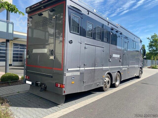 Varevogn Mercedes-Benz Actros 2551 5-6 Pferde, Popout, Automatik, WoMo