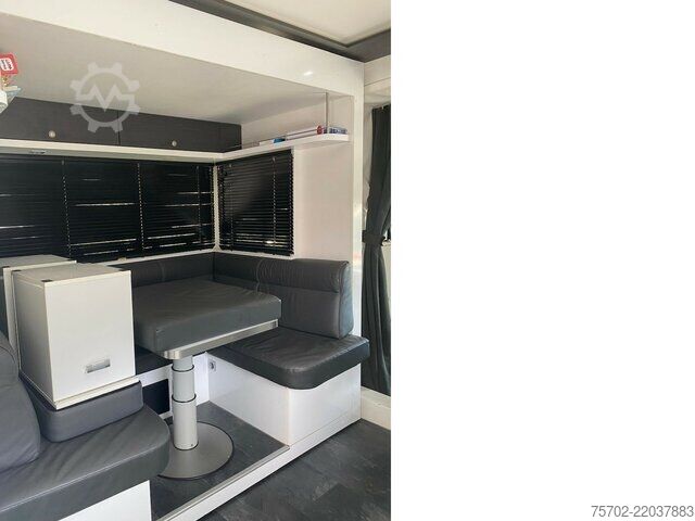 Varevogn Mercedes-Benz Actros 2551 5-6 Pferde, Popout, Automatik, WoMo
