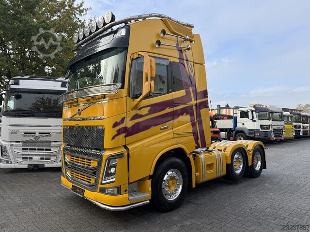 Đầu kéo tiêu chuẩn Volvo FH16 750 6X2 Globetrotter XL