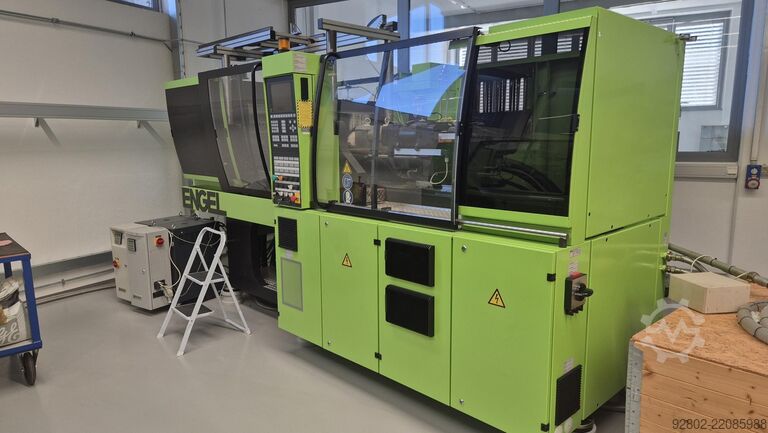 Macchina per stampaggio a iniezione ENGEL VICTORY 200/60 Power