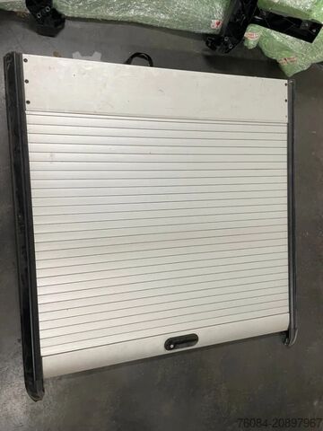 Copertura avvolgibile per cassone di pick-up *Copertura cassone pick-up Oprolbare afdekking voor laadbak van een pick-up *Afdekking voor laadbak pick-up