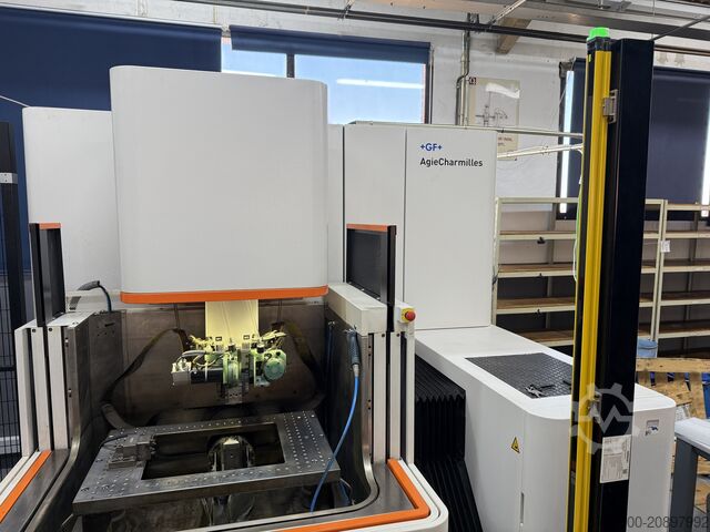 Mașină de eroziune cu fir AGIE CHARMILLES CUT 2000