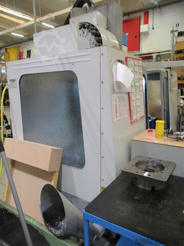 Centre d’usinage vertical Mikron VCE 1250