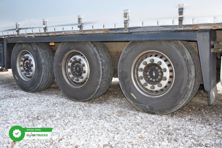 Treler separa terbuka dengan kanvas SCHMITZ CARGOBULL SCS24/L