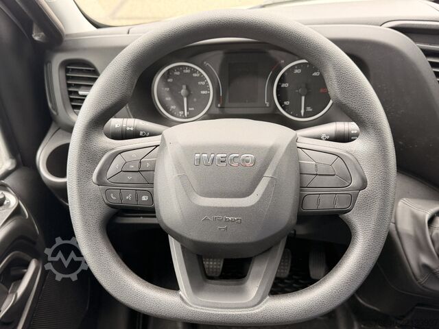 Kuffert Iveco Daily 35C14 Dhollandia 750kg • Climate Control ...