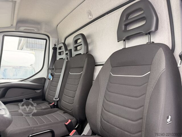 Kuffert Iveco Daily 35C14 Dhollandia 750kg • Climate Control ...