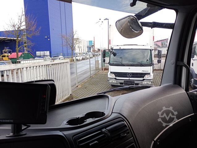 Koper Mercedes-Benz Atego 1224 Koffer 3-Sitzer 6-Zylinder LBW AHK (50)