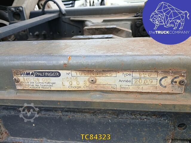 Transporti me kontejnerë Renault Kerax