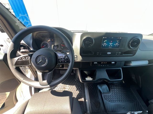 Furgoneta MERCEDES-BENZ Sprinter 315 LANG 9G-TR KLIMA KAMERA PDC MBUX