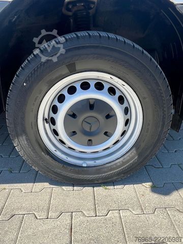 Furgoneta MERCEDES-BENZ Sprinter 315 LANG 9G-TR KLIMA KAMERA PDC MBUX
