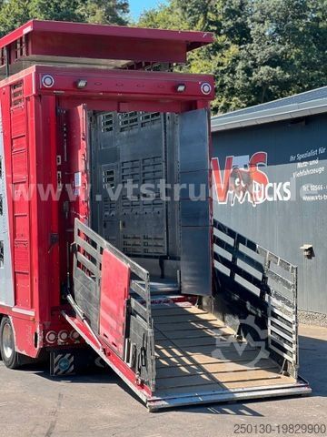 Hestetransporttrailer Finkl FINKL VA24 3.Stock Viehanhänger Hubdach