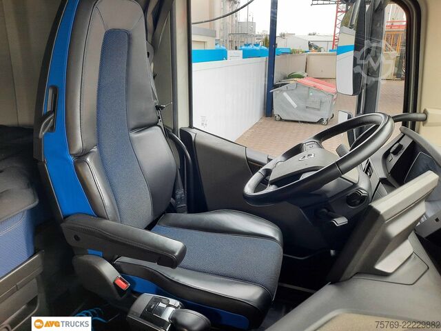 Kamion s izmjenjivom nadogradnjom VOLVO FH 460 6X2 Globe VEB+ 2 x Tank