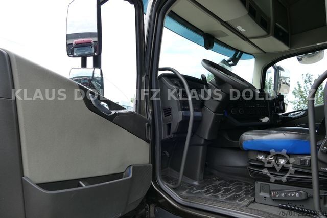 Standart çekici ünitesi VOLVO FH 460 Globetrotter Retarder XL-Tank Navi Euro 6