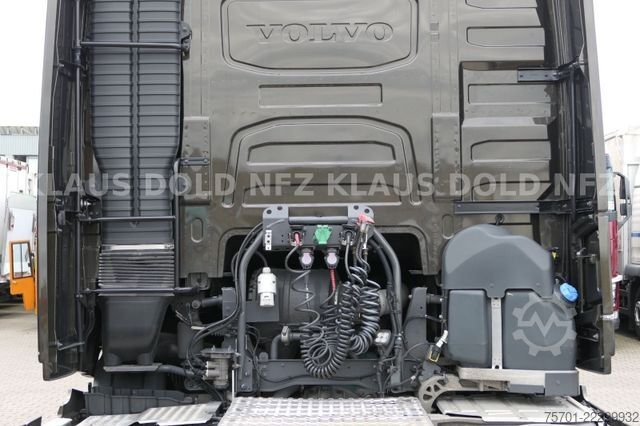 Standart çekici ünitesi VOLVO FH 460 Globetrotter Retarder XL-Tank Navi Euro 6
