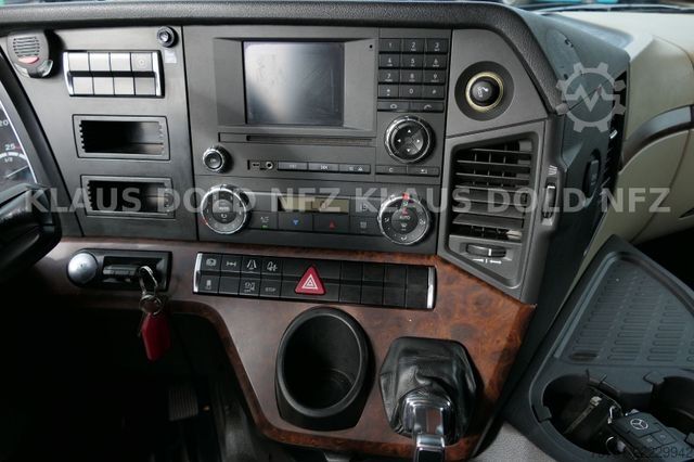 Kutu kamyonu MERCEDES-BENZ Actros 1842 Komplettzug Durchladesystem