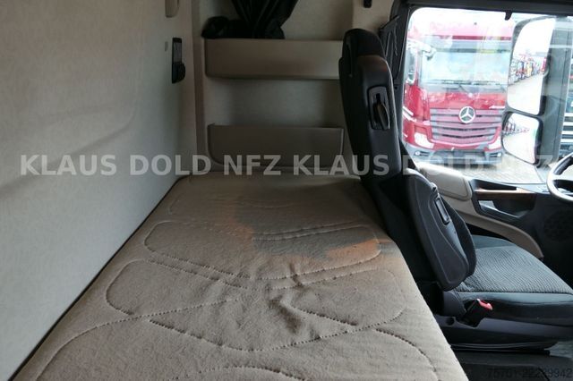Kutu kamyonu MERCEDES-BENZ Actros 1842 Komplettzug Durchladesystem
