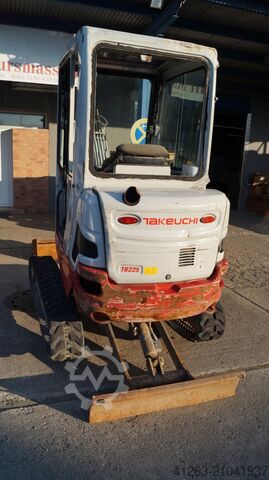 Mini excavator Takeuchi TB 225 A V3