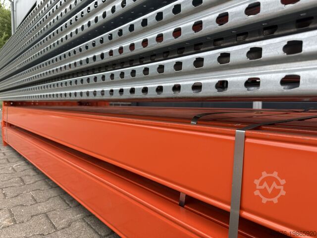 Sistema de estanterías para palés de gran altura para almacenes Arestant NS | Regallänge: 16,76 lfm. St.:6.005 x 800 mm | Tr.:: 2.700 mm