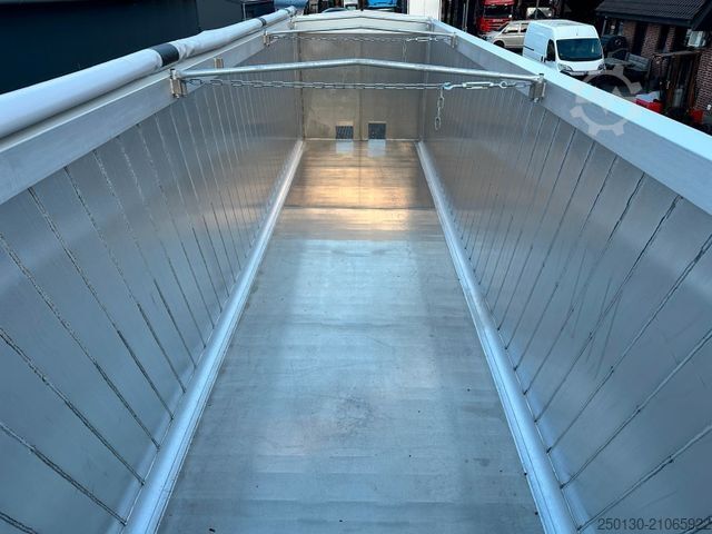 自卸半挂车 SCHMITZ CARGOBULL S3D Getreidekipper Liftachse Rollplane*NEU* 52m³